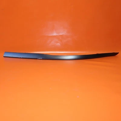 JEEP GRAND CHEROKEE FASICA APLIQUE RIGHT 2018 2019 2020 2021 2022 68143464AB - Imagem 1 de 4