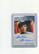 Star Trek Deep Space Nine Heroes Villains Autographs Bertila Damas Sakonna Auto