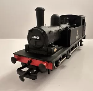 Mainline OO Scale 0-6-OT J72 Class British Railway Loco #69001 - Picture 1 of 12