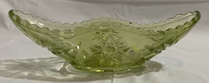 Vintage Anchor Hocking Avocado Green "Star of David" Boat Relish Nut Candy Dish - Picture 1 of 6