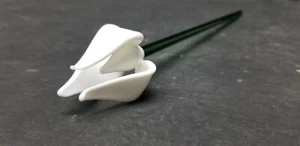 ART GLASS WHITE 3 PETAL LONG STEM GLASS FLOWER 10" - Picture 1 of 4