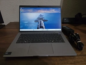 Dell Latitude 5450 2024 14" FHD ULTRA 5 135U 512GB SSD 16GB WTY 28 CyC 1 #002 - Imagen 1 de 16