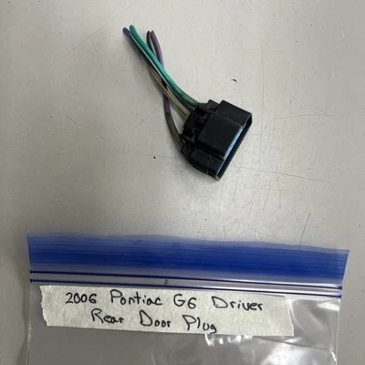 2006 Pontiac G6 driver rear door plug - Image 1 of 3