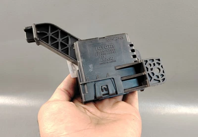 TOYOTA YARIS 1.5 12-14 AC TEMPRATURE HEATER CONTROL MODULE AMPLIFIER 88650 52880 - Image 1 of 4