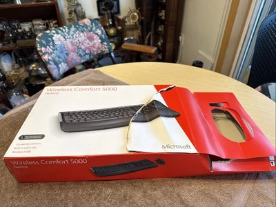 Microsoft wireless Comfort  Desktop 5000 Keyboard Model 1394 1387  1423 - Image 1 of 4