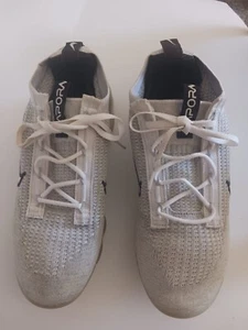 Nike Air VaporMax 2021 Flyknit Monochrome Running Shoes Sneakers Mens 9.5 - Picture 1 of 5