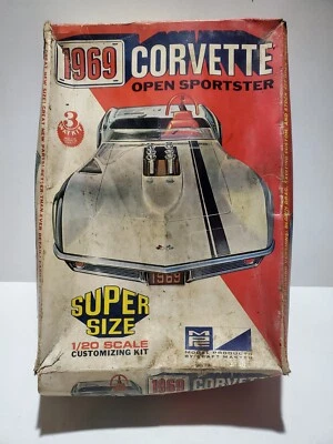 Vintage MPC 1969 Chevy Corvette Open Sportster 1:20 Scale Plastic Model Car Kit - Image 1 of 4