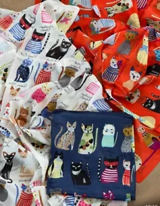 Juego de 3 Bufandas Estampadas Gatos Lujo Damas Blanco Rojo Azul Ideal Regalo de Navidad - Imagen 1 de 7