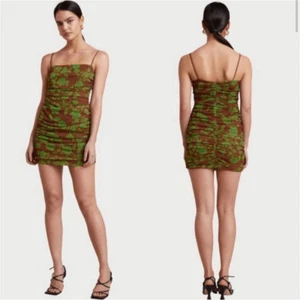 Nuevo con etiquetas Mini Vestido Bec + Bridge Blossom Talla US 10 - Imagen 1 de 9