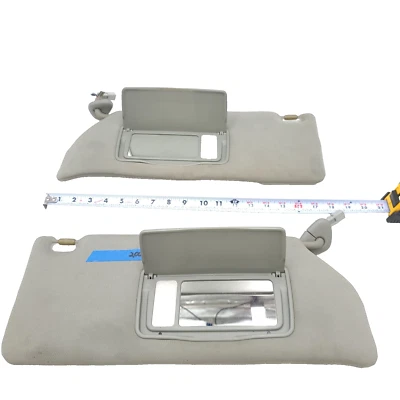 Par de parasoles de tela gris OEM para Honda Odyssey 2006-2010 con luz y espejo OEM Foto 1 de 4