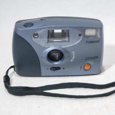 Polaroid 2200FF 35mm Compact Retro Film Camera w/ Flash - Working & Tested! - Image 1 of 4