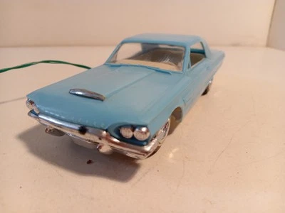 ELM Louis Marx CN Hong Kong Ford Thunderbird 1964 téleguidée electrique 1/24 TBE - Photo 1/4