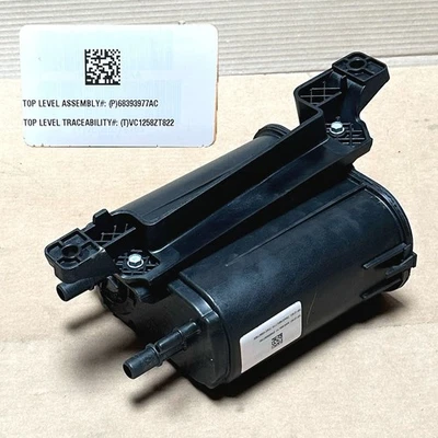 Nuevo bote de vapor Chrysler Pacifica 2017-2025 3,6 L V6 OEM - Mopar - 68393977AC Foto 1 de 4