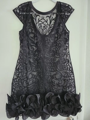 Vestido de coquetel Guess preto floral renda bainha com babados bainha sem forro tamanho 12 - Imagem 1 de 4