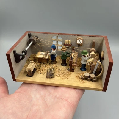 Caja de habitación de carpinteros miniatura escena Gunter Flath Seiffener Stubelmacher 19,8x4x6 Foto 1 de 4