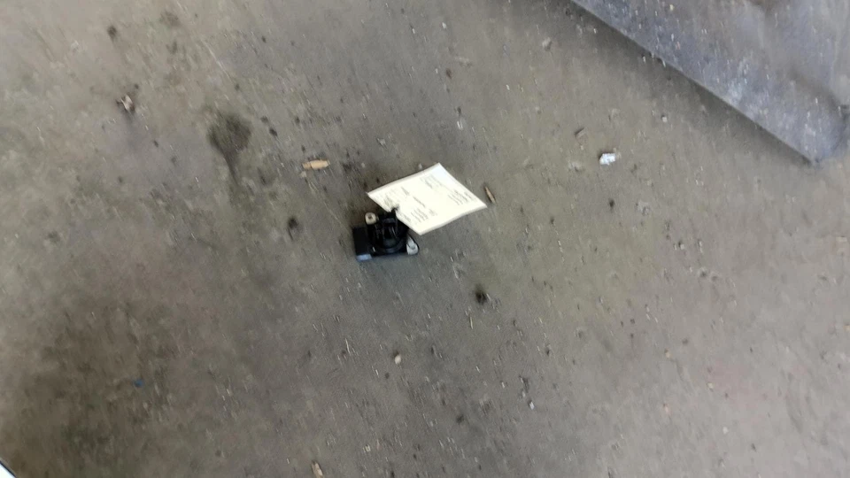 Расходомер воздуха для впрыска б/у топлива подходит для: 2001 Lexus RX300 4 цилиндра класса A - Изображение 1 из 4