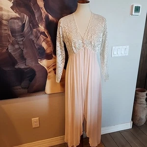 Vintage miss elaine nightgown Large Ivory Lace Bodice Nylon Pink Gown Lingerie - Picture 1 of 10