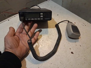 Kenwood TK 6110-2 Radio mobile banda bassa 35-50Mhz 70watt 32ch con microfono TK6110 ? - Foto 1 di 24