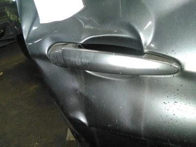 Maçaneta externa do passageiro direito 12-18 BMW 320i  - Imagem 1 de 4