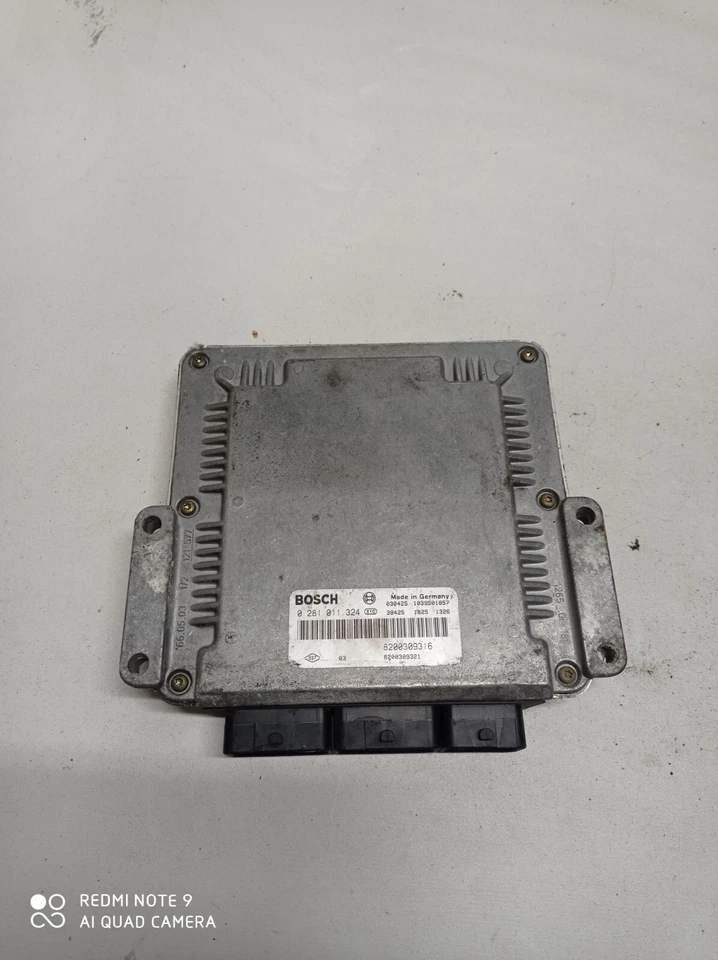 CALCULATEUR MOTEUR ECU RENAULT LAGUNA II 1.9 DCI 0281011324 / 8200309316 (101ML) - Immagine 1 di 4