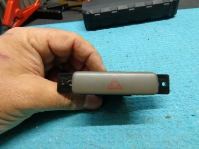 SUZUKI GRAND VITARA 06 07 08 09 10 11 12 13 CINZA PERIGO INTERRUPTOR 4 VIAS BOTÃO - Imagem 1 de 2