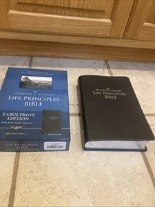 NKJV, The Charles F. Stanley Life Principles Bible-Large Print-New in box - Imagen 1 de 15