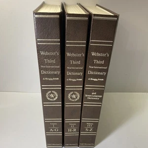 Webster's Third New International Dictionary & Seven Language - 3 Volume Set - Imagen 1 de 9