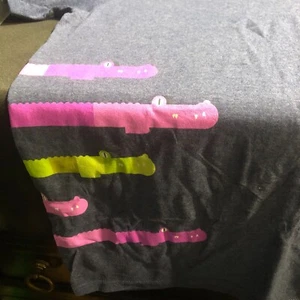 Port & Company tee shirt with Graphic Alligators on the side-Size Small - Picture 1 of 6