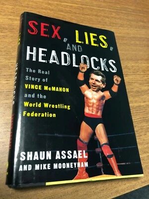 USED 2002 VINCE MCMAHON SEX LIES AND HEADLOCKS STORY OF THE WWE HARDCOVER BOOK  — 第 1/4 张图片