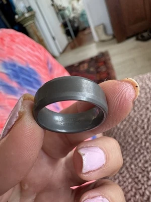 Alianza de boda gris carburo de tungsteno anillo plata cepillada acero inoxidable para hombre 9 Foto 1 de 4