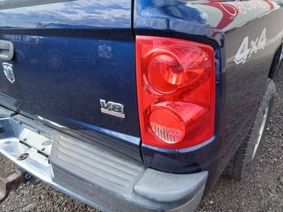 Used Right Tail Light Assembly fits: 2006 Dodge Dakota Right Grade A Foto 1 de 4