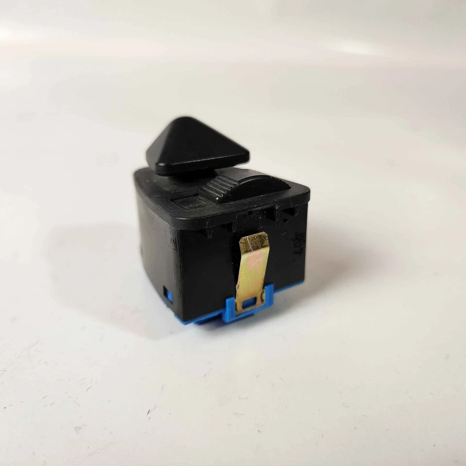 1999-2005 OEM BMW E46 Side Mirror Adjustment Switch 323i 325i 328i 330i M3 - Image 1 of 4