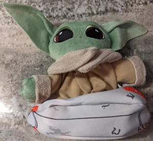 Star Wars The Bounty Collection The Child Hideaway Hover-Pram Plush Baby Yoda - Picture 1 of 2