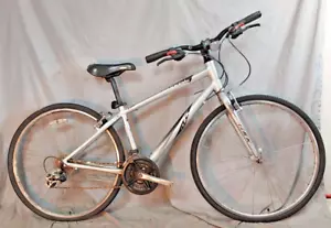 2005 Cannondale Quick Q6 City Hybrid Bike Medium Shimano V-Brakes USA Made - Picture 1 of 17