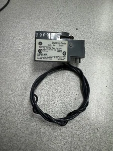 GE SAST1 (120V shunt trip acessory for Spectra breakers) *SHIPS SAME DAY UPS* - Foto 1 di 1