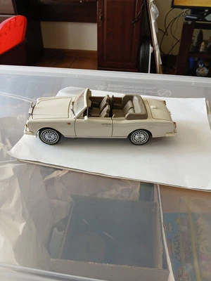 1992 Rolls-Royce Corniche IV The Franklin Mint With COA - Image 1 of 4