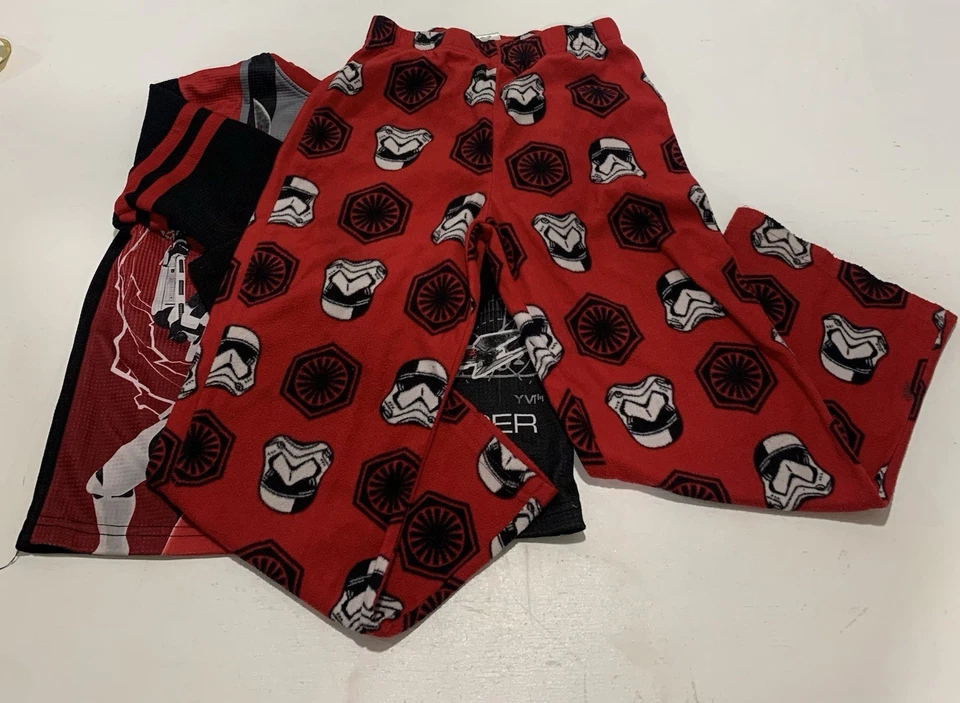 Conjunto de pijama Star Wars menino tamanho 6/7 - Imagem 1 de 4