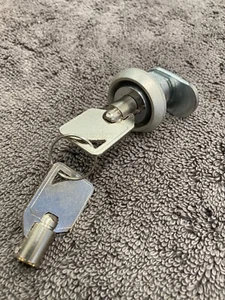 MI-CO Meter Parking Meter Replacement LOCK & KEYS for YOUR Vault/Coin door! - Picture 1 of 5