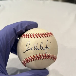 Jose Valentin Autographed Baseball - Picture 1 of 4
