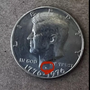 1776-1976 D Bicentennial Kennedy Half Dollar!With Filled Mint Mark ! collectable - Picture 1 of 17