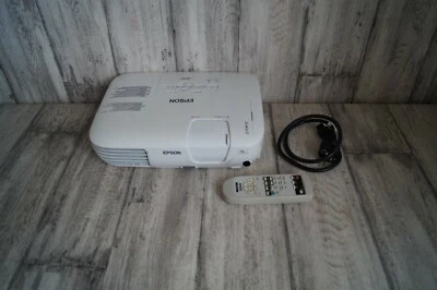 Epson LCD Projektor H312B Beamer 3LCD EB-X7  - Bild 1 von 4