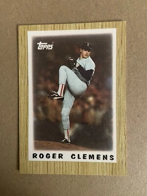 1987 Topps Major League Leaders Mini Roger Clemens Baseball Cards #42 - Image 1 of 2