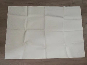 Padded Luxury Heat Surface Protector for under Table Cloth 1.39m x 1.25m - Picture 1 of 12