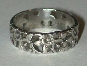 VTG Uncas Sterling Silver Forget Me Not Flower cut out Ring band size 7