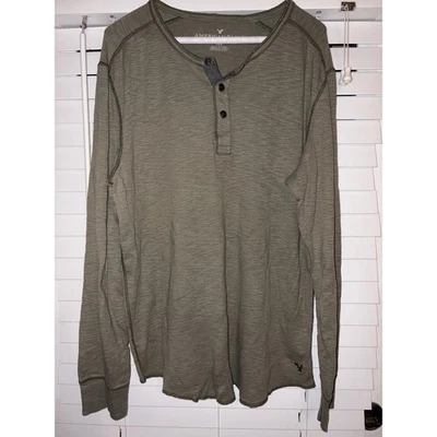 Camisa Henley American Eagle Outfitters Para Hombres Manga Larga Caqui Verde L Foto 1 de 4