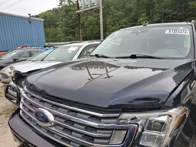 二手驾驶灯适合:2021 福特 Expedition 雾灯卤素 A 级 — 第 1/4 张图片