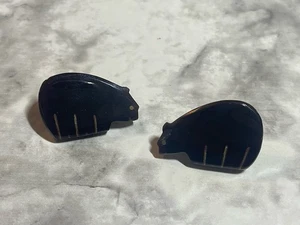 Indianer geschnitzter Stein Bär Ohrringe Messing Fetisch - Bild 1 von 6