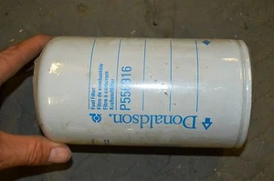 NOS Donaldson P556916 Fuel Filter Spin-On Secondary - - Picture 1 of 2