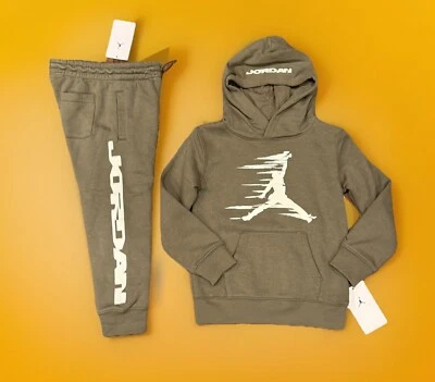 $102 NWT AIR JORDAN FLIGHT 2 Piece Set Hoodie Joggers Pants Green Size 5 - Image 1 of 4