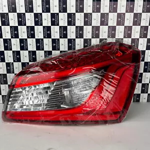 Maserati Ghibli ORIGINAL Rear Rh Fixed Right Tail Light 670107148 670008481 - Picture 1 of 3